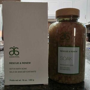 Arbonne Rescue & Renew Detox Bath Soak - Natural Beige